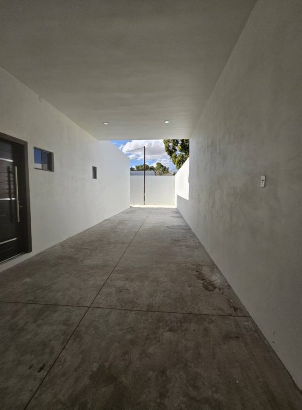 2da entre Ave. Oaxaca A y B - Image 11