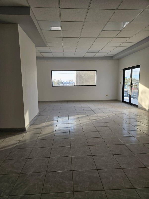 Locales Comerciales - Nuevo León y Calle 31 - Image 14