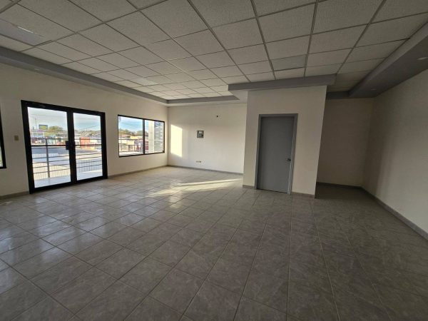 Locales Comerciales - Nuevo León y Calle 31 - Image 11